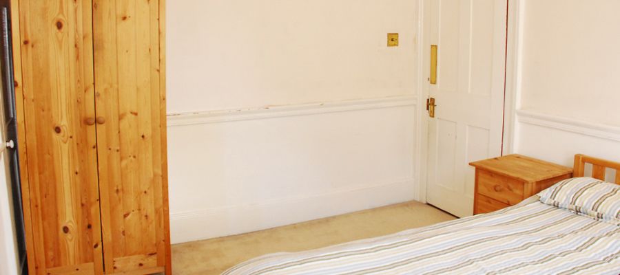 7 Mountague Place - Bedroom 5