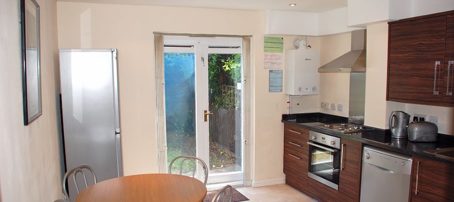 24 Sextant Avenue - Kitchen